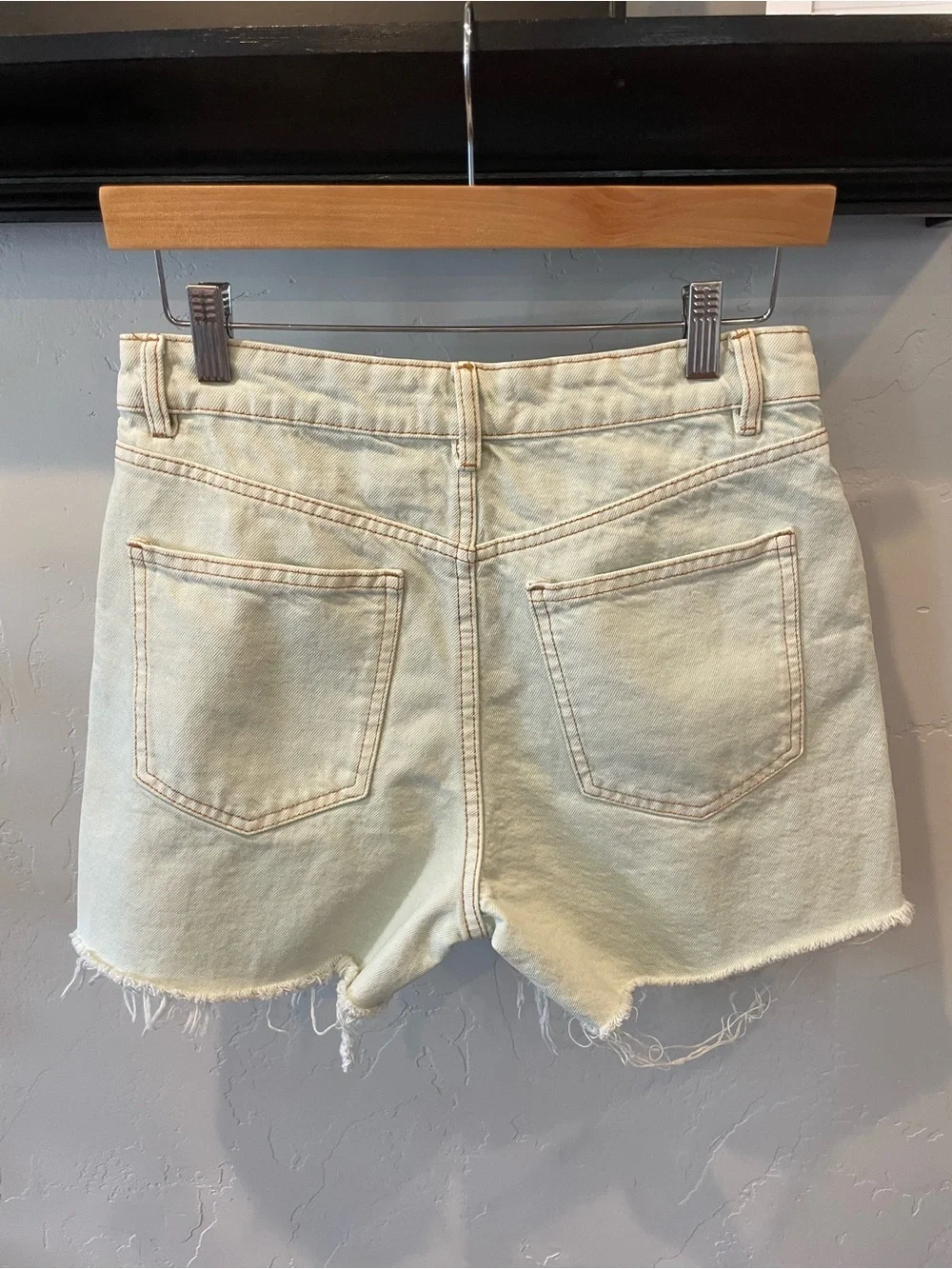 New ZARA 100% cotton light wash Denim Cutoff Shorts 6